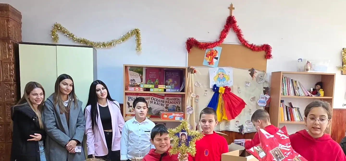 Bucurie și lumină pentru cei mici din comuna Râca, UCB Pitești