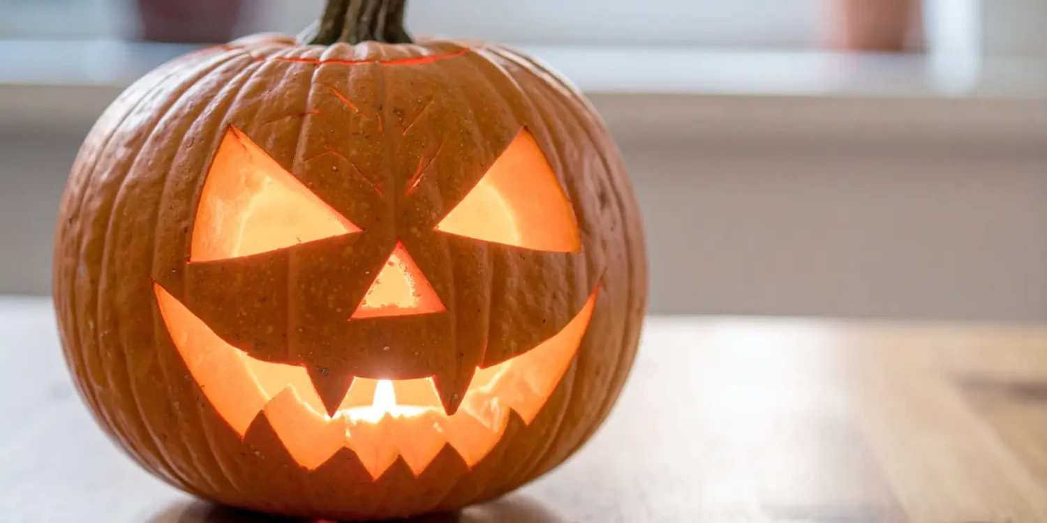 Toamna bobocilor - Petrecere de Halloween 2025, UCB Rm. Vâlcea