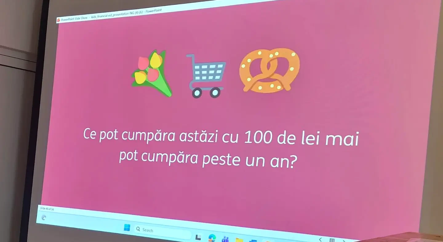 Evenimentul educațional "Banii vorbesc, ascultă-i", UCB Rm Vâlcea